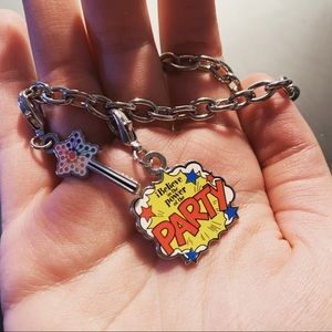 🍀 3/25$ Tupperware charm bracelet